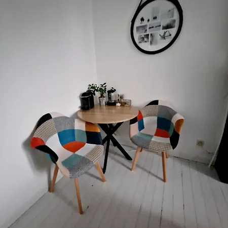 Quarto em Acomodações Particulares Ulala Charleroi Airport Bruxelles